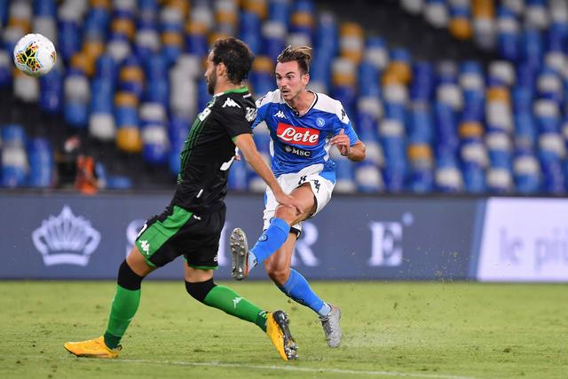 加维：亚马尔是最好的球员 但无法与梅西相提并论